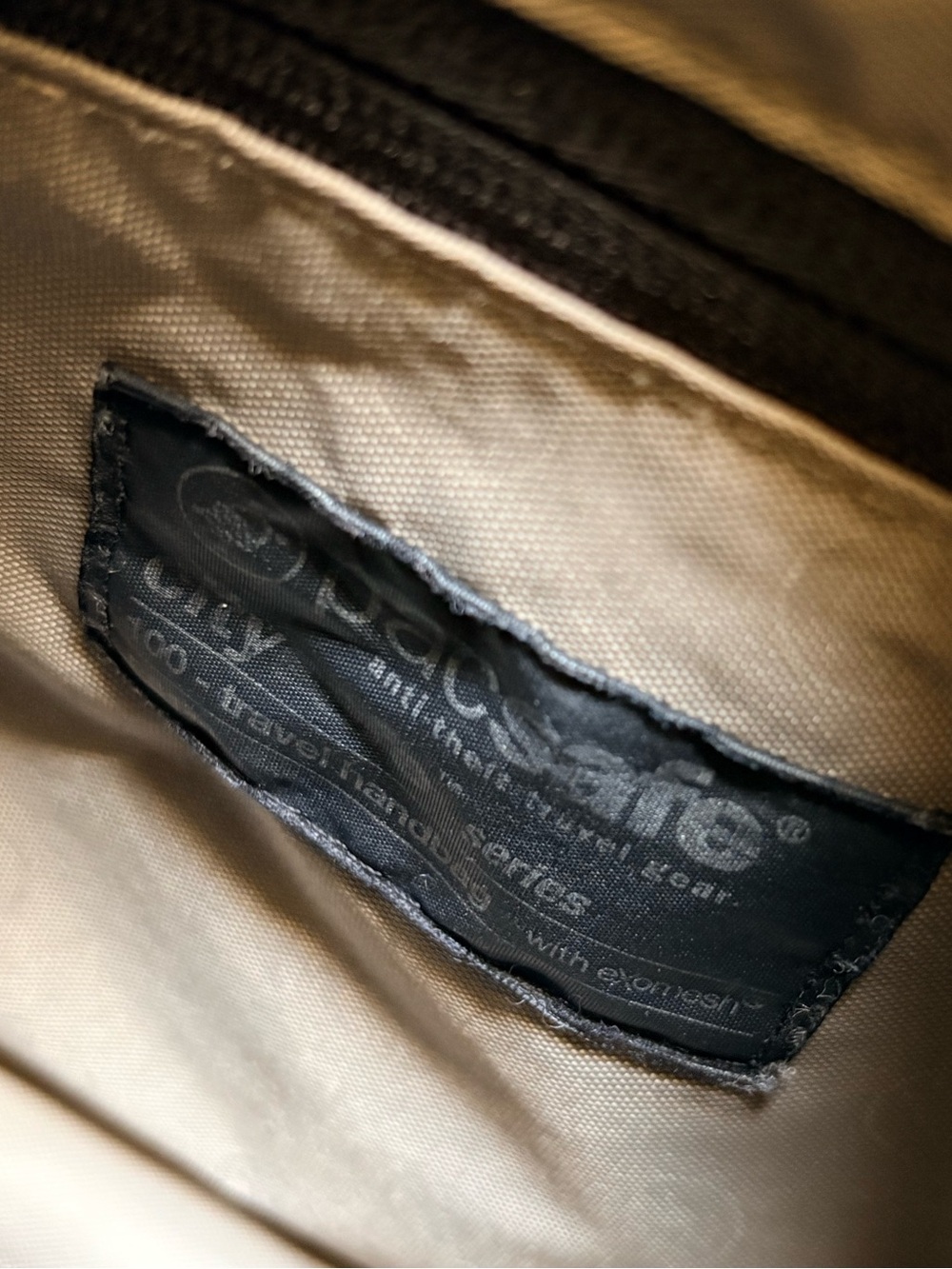 PacSafe | CitySafe Series 100 Travel Crossbody Small Black Handbag w/ eXomesh - Picture 2 of 12